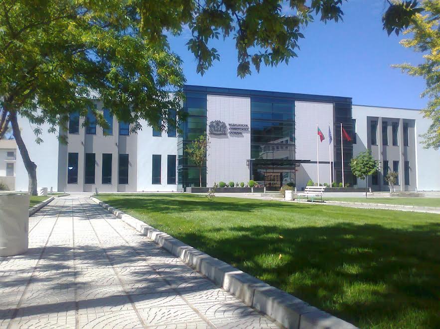 Защо не умираме всички от рак в млада възраст, обяснява прочут професор по имунология