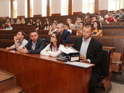 Студенти ще учат инвестиционно проектиране
