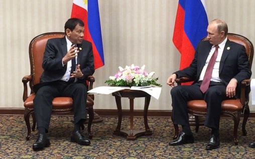 Родриго Дутерте се срещна с Путин, обвини Запада в лицемерие