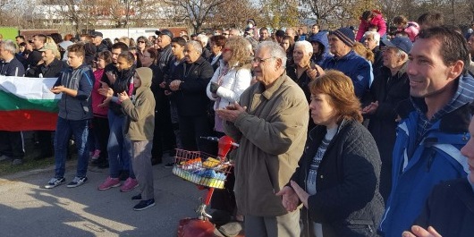 Патриотите в Харманли: Затваряме магистралата, ако не изпълнят исканията ни