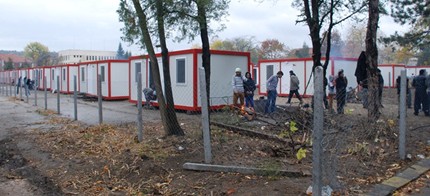Започна дезинфекция на бежанския лагер в Харманли