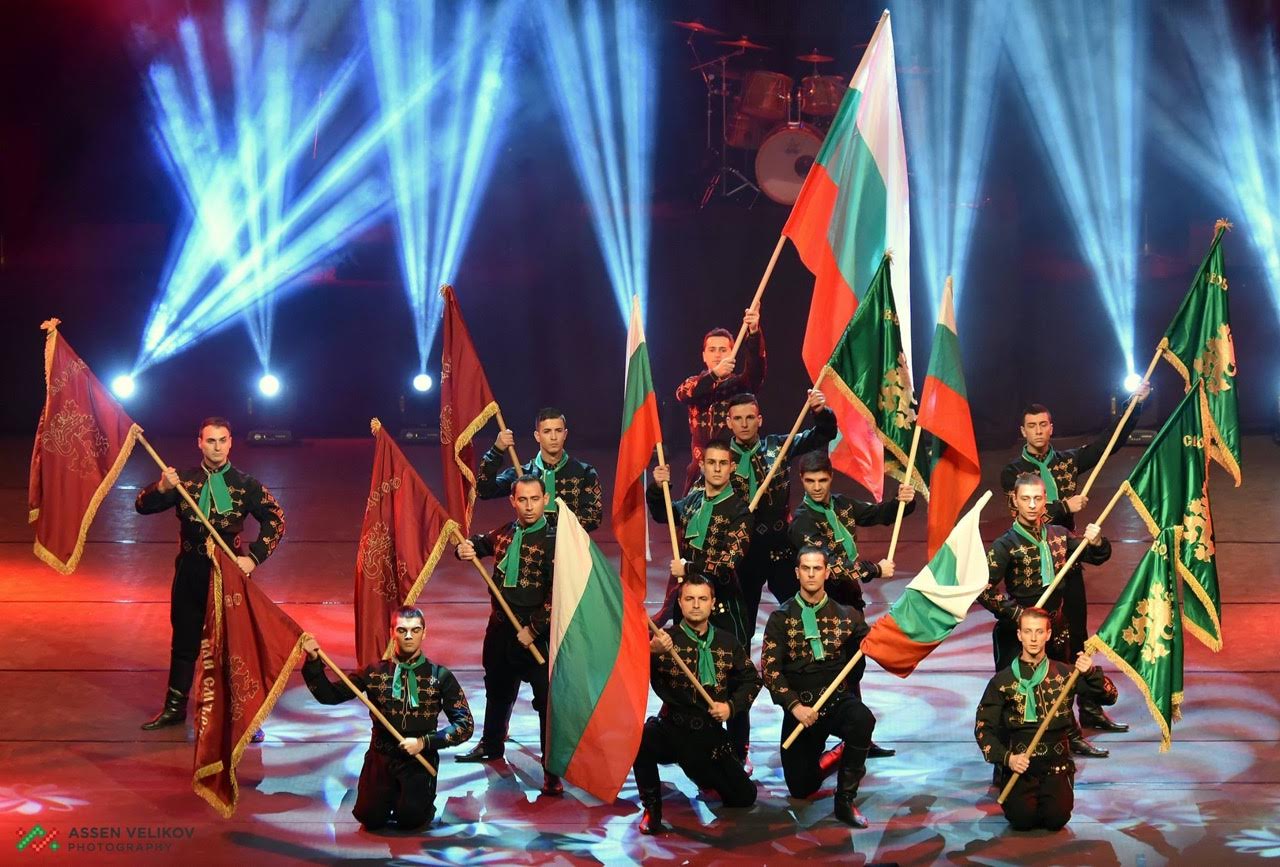 Премиерата на „Чинари“ разтърсва зала 1 на НДК