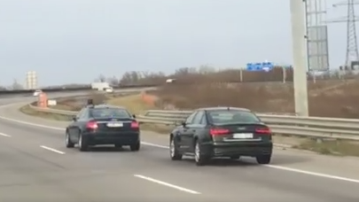 Нахалник иска да изпревари кортежа на Борисов в Будапеща, полицията го спира