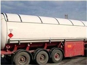 Верижна катастрофа между цистерна и две коли се размина без жертви