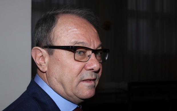 С 8 млн. лв. властта тушира напрежението в БАН