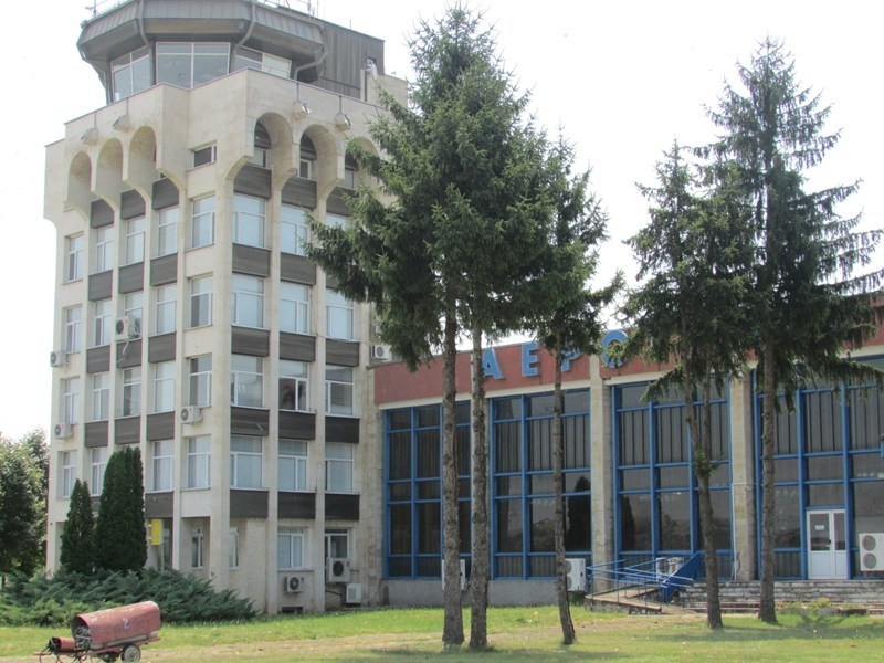 Летището в Горна Оряховица развива бизнес полети