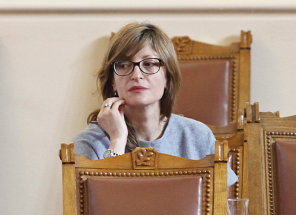 Екатерина Захариева - Министърът астролог