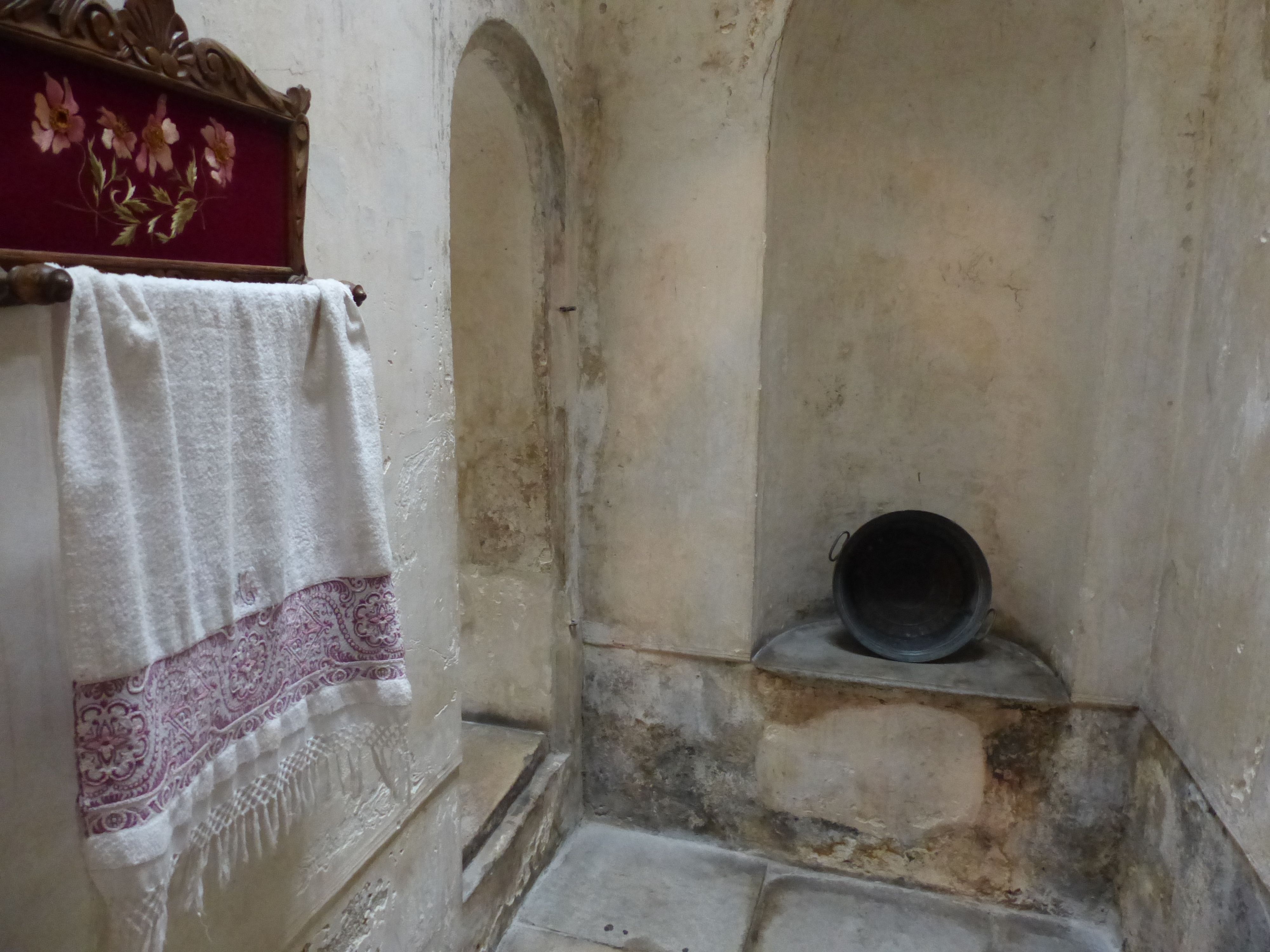 Реставрират уникална баня в къща "Хиндлиян" в Старинен Пловдив