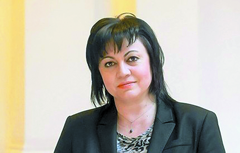 Корнелия Нинова: БСП ще дари 40 хил. лв на Хитрино от заплатите на депутатите си