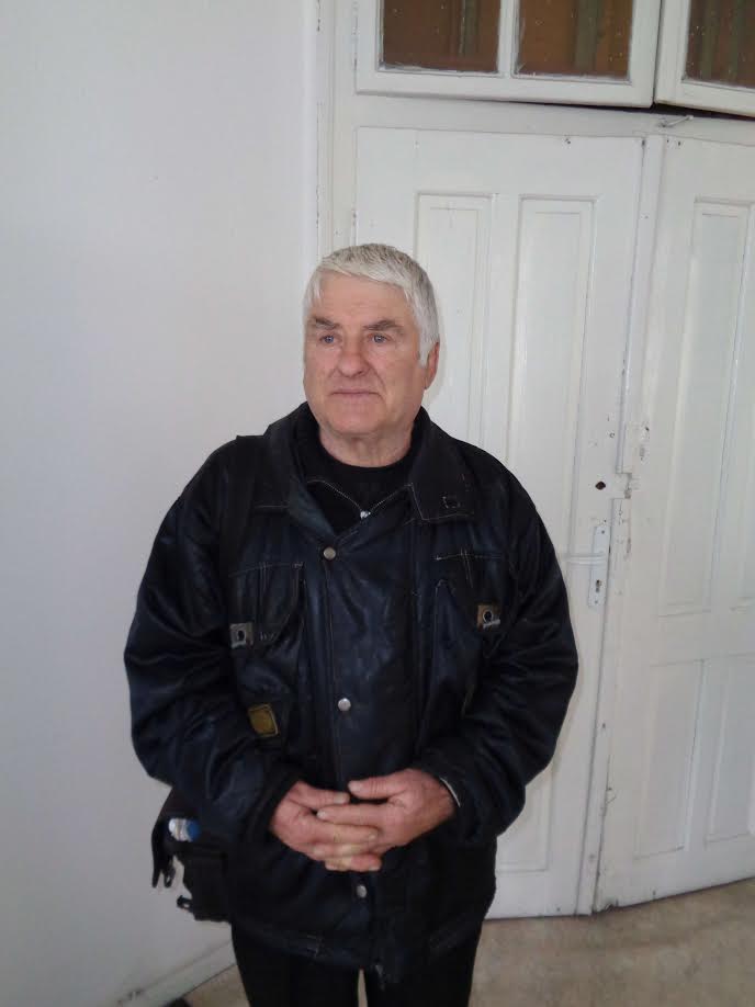 Учител предлага дом за семейство от Хитрино