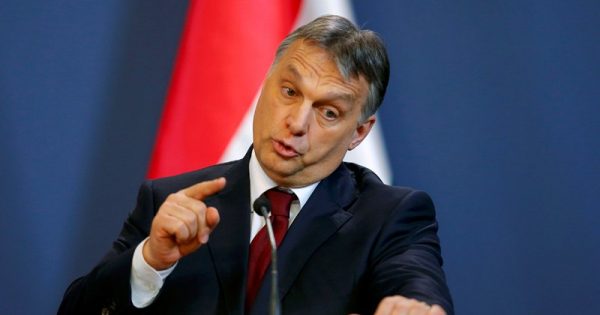 Унгария няма да плаща "грешката" на Меркел в мигрантската политика, предупреди Орбан