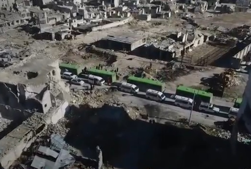 Вижте евакуацията на Алепо през камера на дрон (ВИДЕО)
