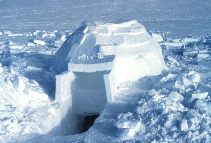 Вижте как ескимосите се спасяват от измръзване