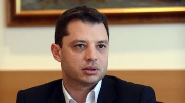 Делян Добрев: Предсрочните избори няма да пренаредят парламента по много различен начин