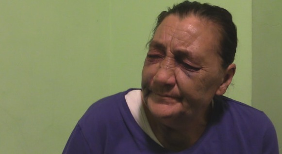 Мъж от Бургас преби съседката си – пращала му крадци