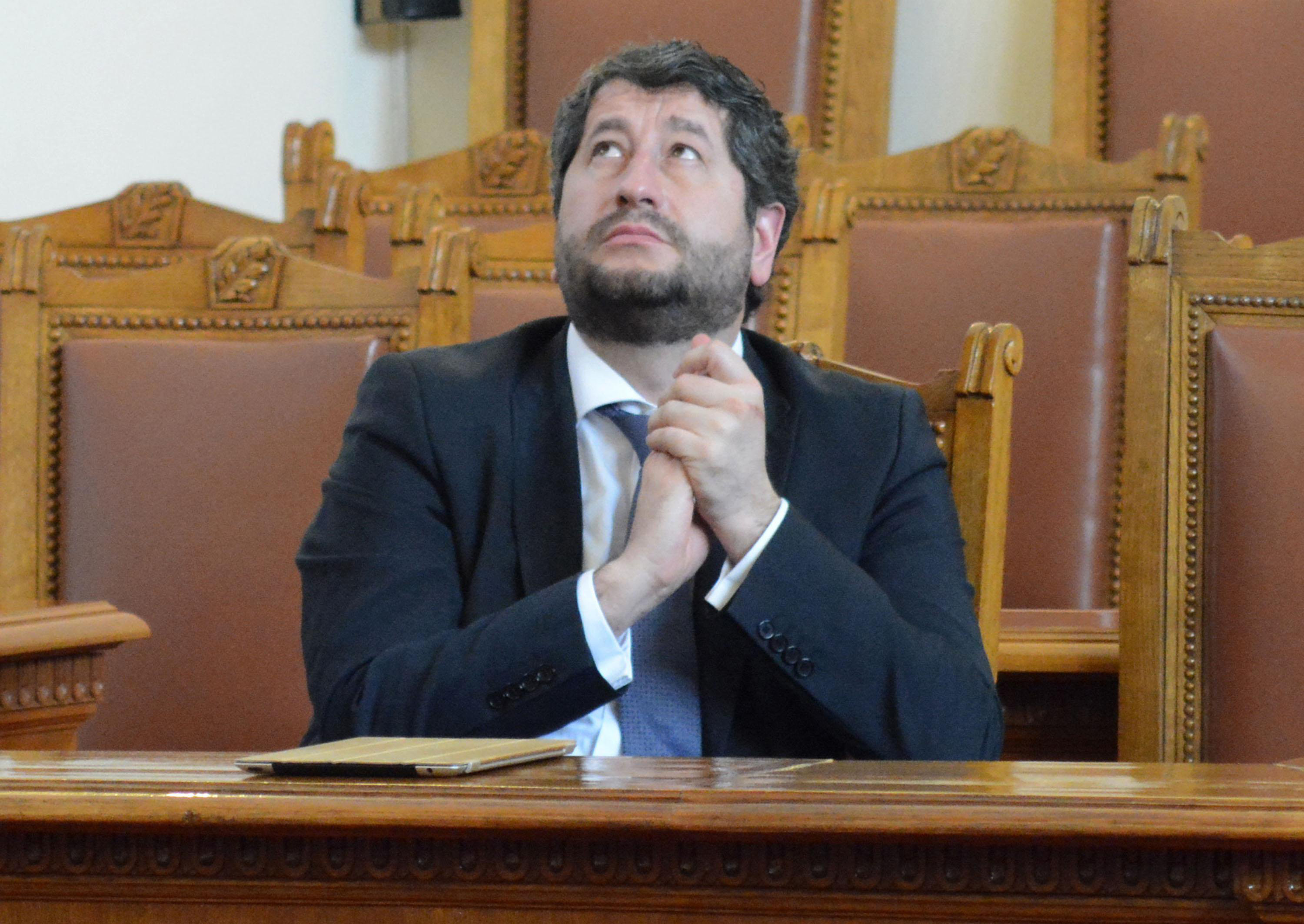 Вайръл политика за наивници