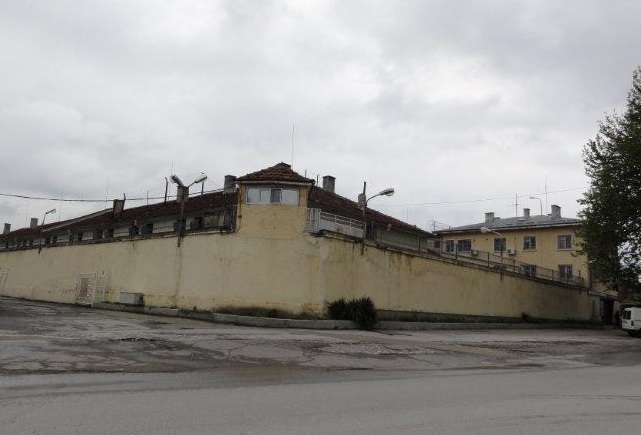 Продължава издирването на 32-годишния мъж, избягал от затвора в Пловдив