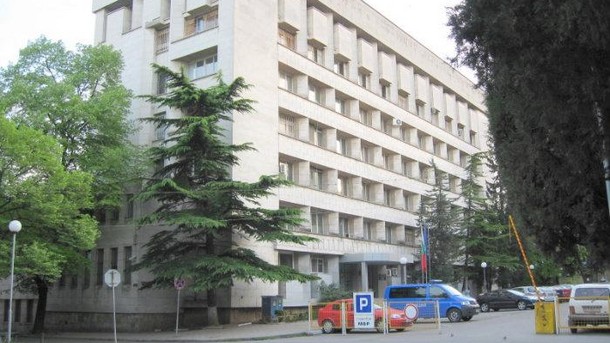 Постоянен арест за хулиган, вилнял в полицейски участък