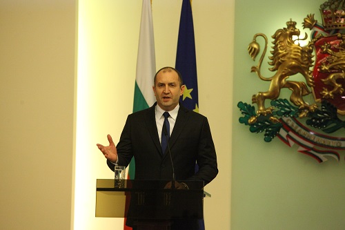 Държавният глава публикува видео с най-важните моменти от първия си месец на поста