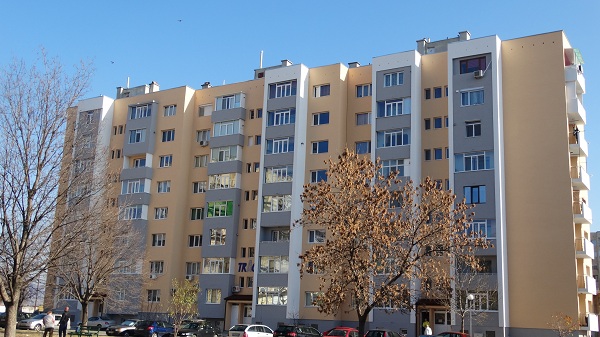 Саниран блок в Нова Загора – с първо място в национален конкурс за фасади