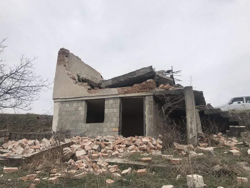 Рухналата вила, убила дете, е изоставена от собствениците