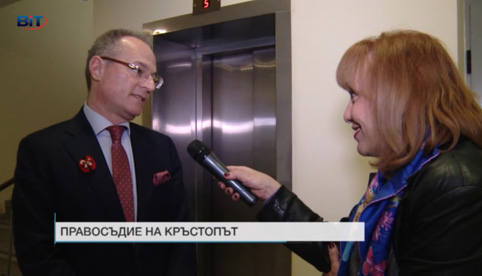 Пропадане на Лозан Панов в асансьорно интервю