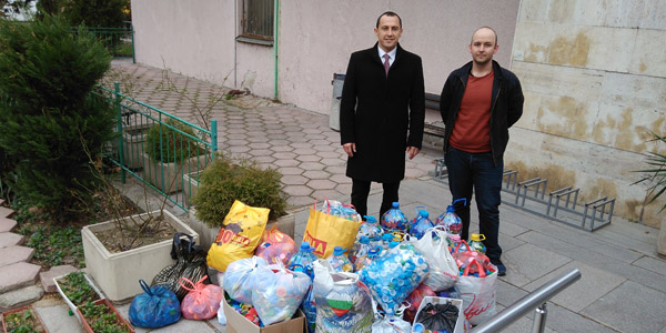 Нови 93 кг пластмасови капачки за благородна кауза предаде райкметство "Северен" в Пловдив