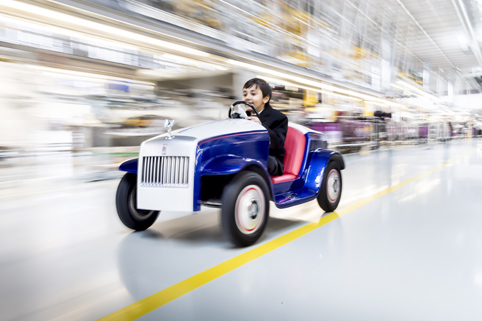 Най-бавният Rolls-Royce развива 6,5 км/ч