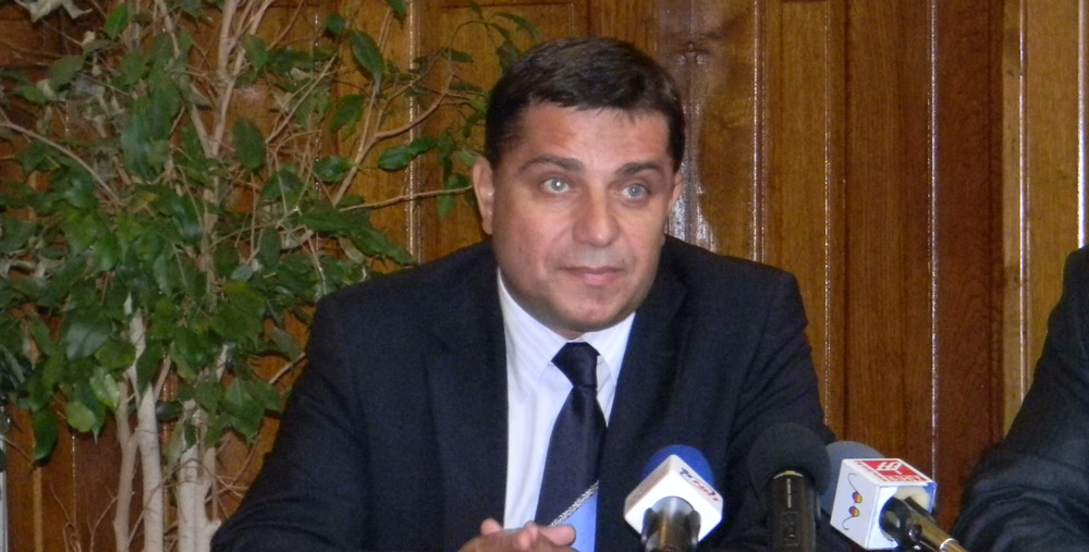 Заставаме пред вас с един ангажимент - да не позволим да закрият държавата ни