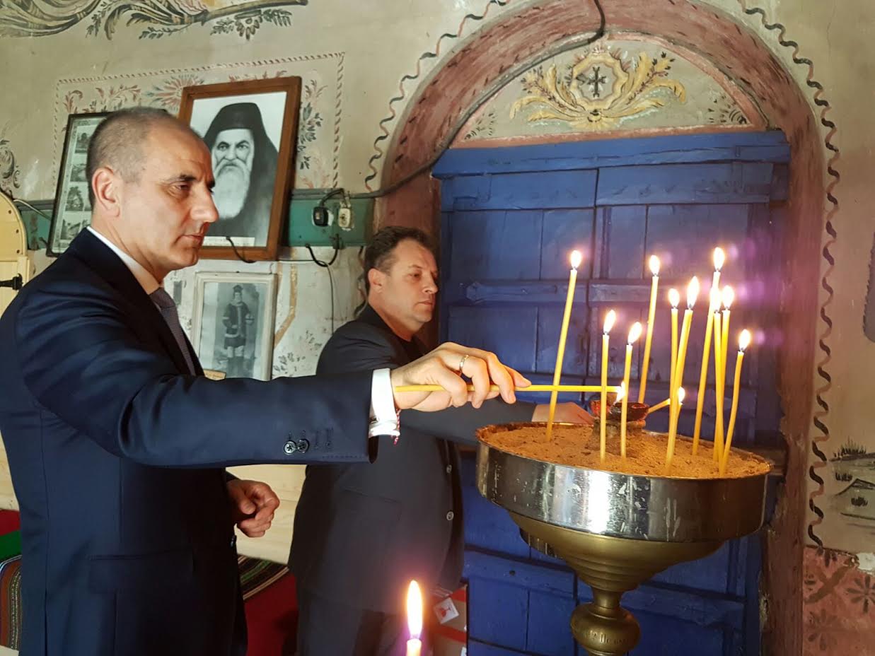 Цветанов в Преображенския манастир: ГЕРБ гарантира запазването на българския дух, култура и идентичност