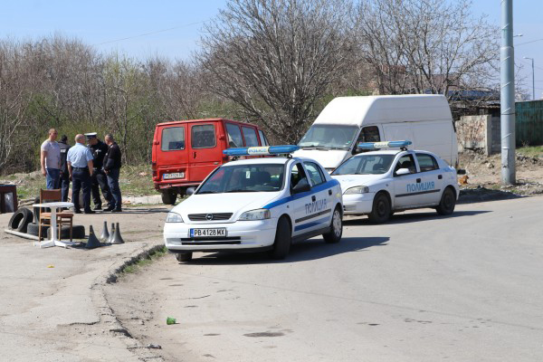 Полицай пребит от роми в „Столипиново“ (ОБЗОР)