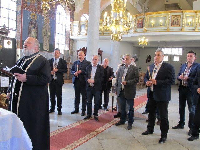 Кандидат-депутати от ГЕРБ-Пловдив раздадоха курбан в църквата "Свети Георги"