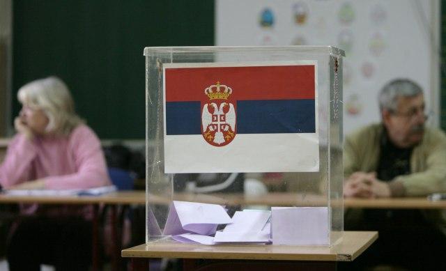 Сърбите избират президент