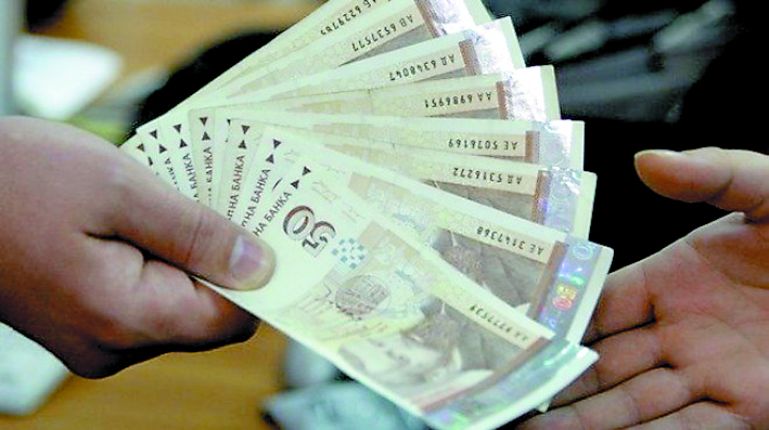 Увеличават европейските стипендии за успех
