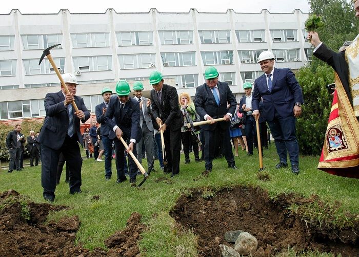 УНСС вдига нов модерен корпус