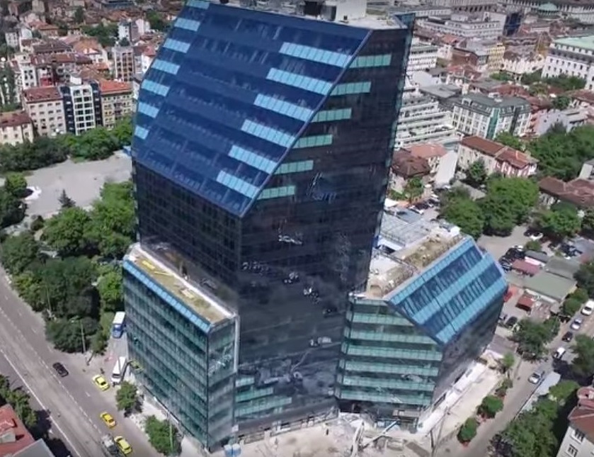 Вижте  City Tower в центъра на София от птичи поглед (ВИДЕО)