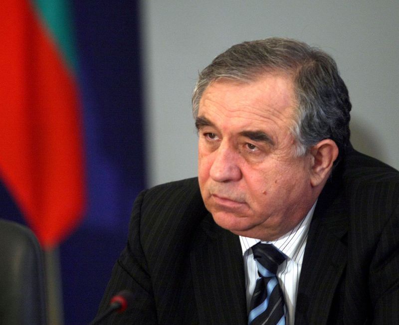Заради "ритащия швед" Благой Рагин подаде оставка: Извинявам се от сърце!