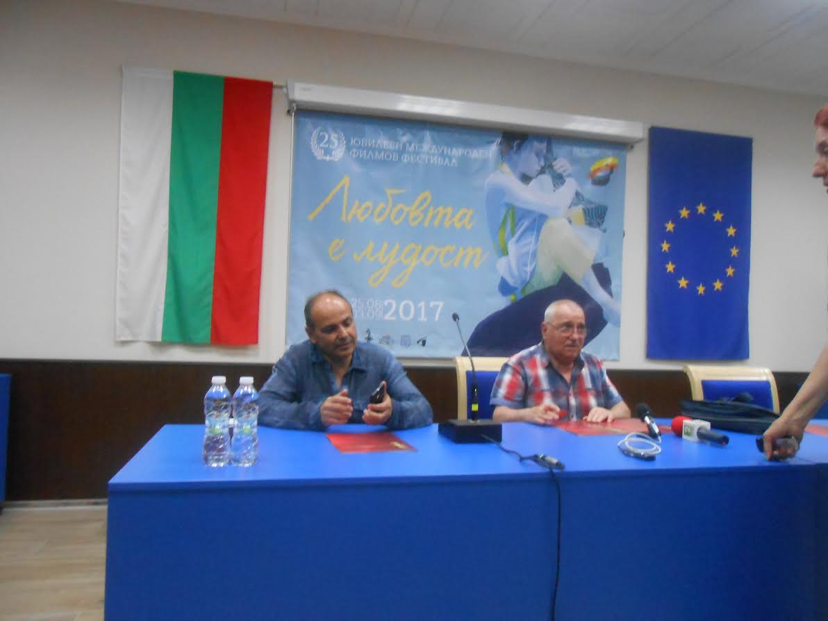 Емилия Радева получава голямата награда за българско кино
