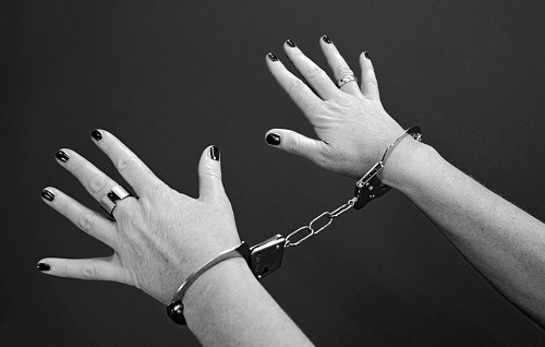 Три години затвор за мнима чиновничка от Столична община