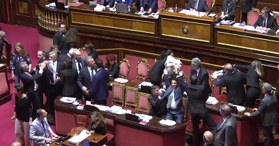 Бой в италианския парламент при обсъждане на законопроект за даване на гражданство на деца на имигранти