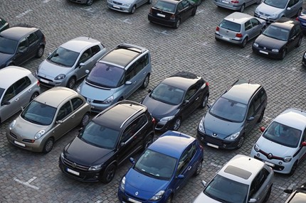 Продажбите на нови автомобили в ЕС удариха 10-годишен рекорд