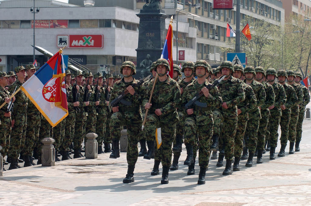 Сръбските военни планират масови протести заради ниските заплати