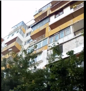 Разярен мъж замеря деца с вряла вода във Варна (ВИДЕО)