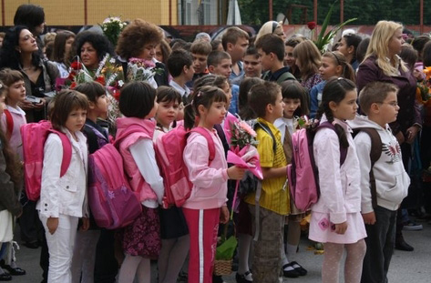 Прокуратурата оспори приема на първолаци в София