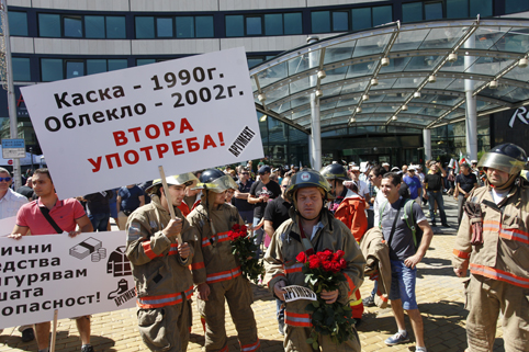 Полицията започва  серия от протести