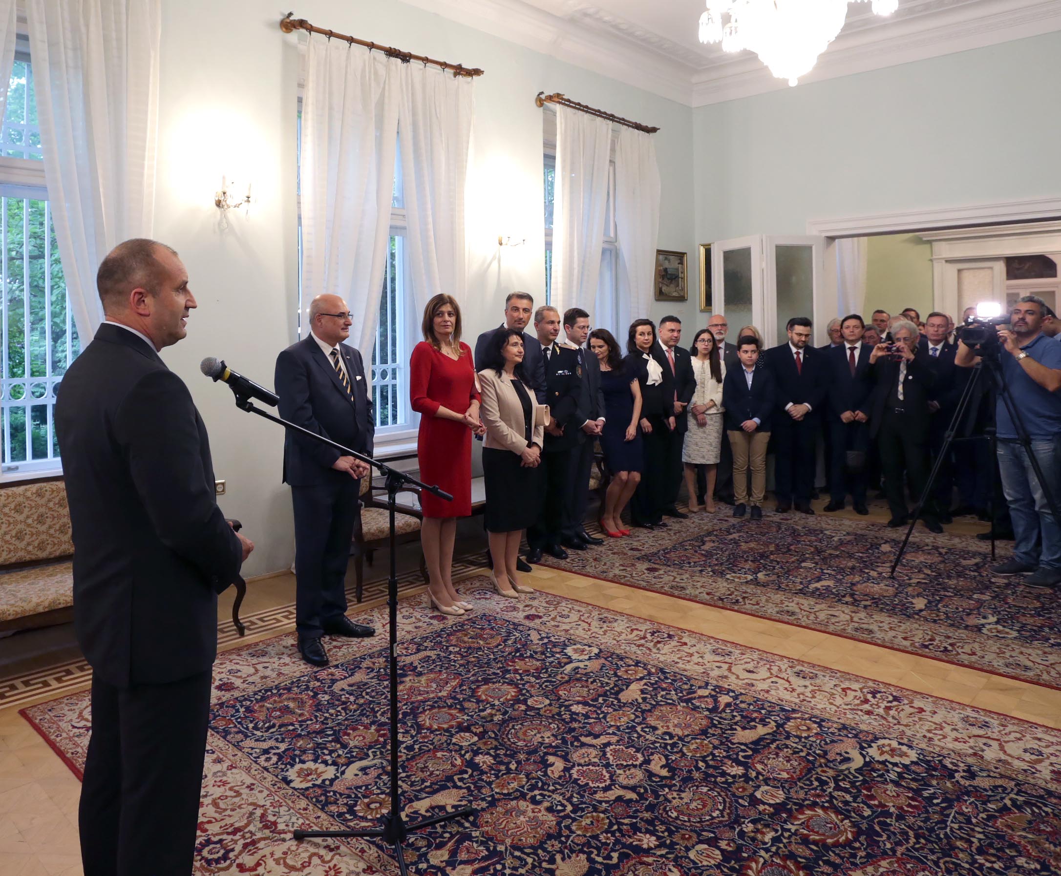 Румен Радев към българите в Полша: Вие сте живият мост между два братски народа с общи цели