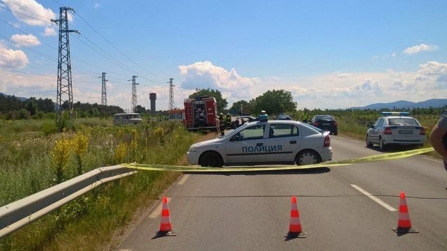 Племенницата на кмета на Калофер в пловдивска болница след сблъсък с камион