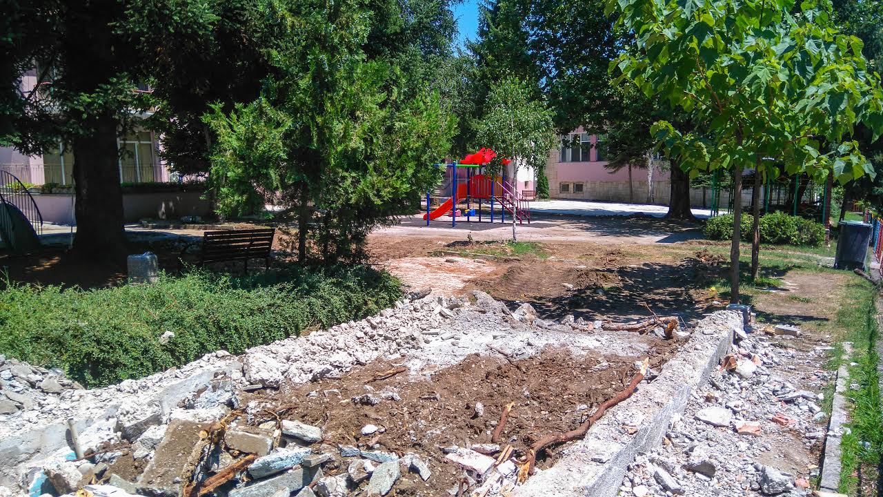 Обновяват още две детски площадки във Велико Търново