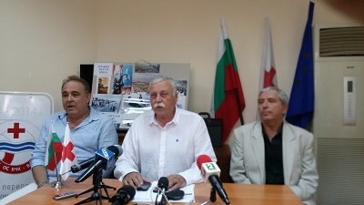 БЧК иска спасителите на плажа да дежурят до 20 часа