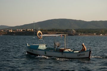 Премахват се корабните дневници, които бяха задължителни за всяка рибарска лодка